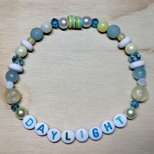 Daylight- Taylor Swift Friendship Bracelet, Size 8"
